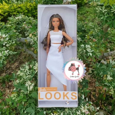Jual Barbie Signature Looks Doll Fully Posable Fashion Doll Brunette Shopee Indonesia