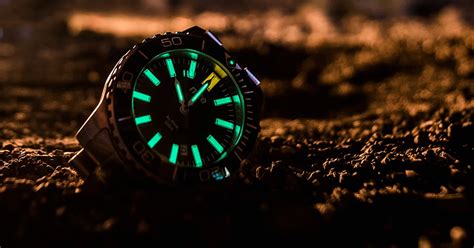 What Makes Luminous Watch Dials Glow? | HiConsumption