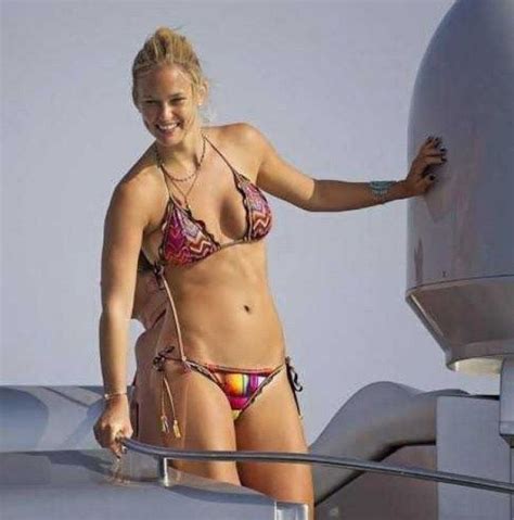 Sexy Hot Sarah Gadon Bikini Pics