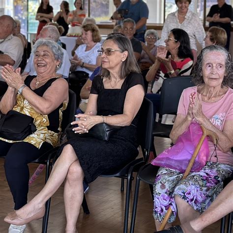 Baile E Palestras Marcam 41 Anos Do Centro Do Idoso Em Valinhos