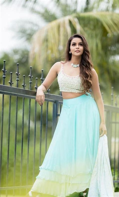 CELEBRITY PICS Top Hot And Sexy Chaitra Reddy Pics