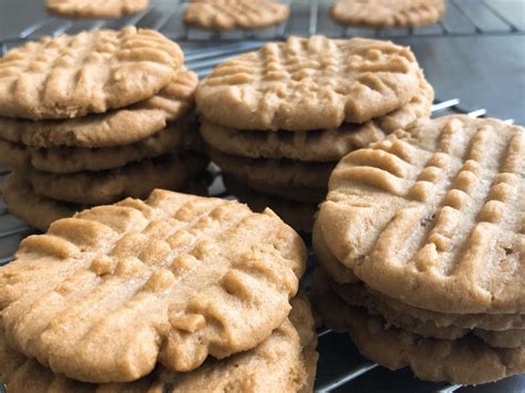 Grandma's Peanut Butter Cookies - Call Me Grandma