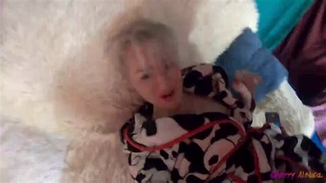 Milf Recebeu Dupla Penetração Quando Estava Indo Para Uma Reunião Ptporn