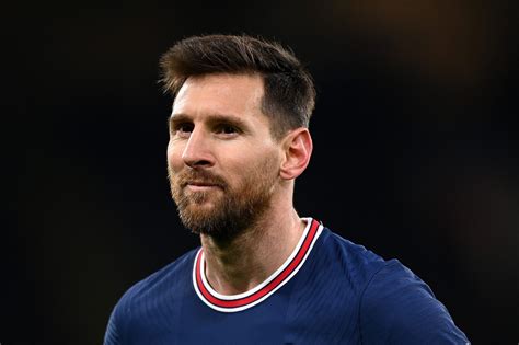 Leo Messi è Positivo Al Covid Focolaio Al Psg Altri Tre Giocatori