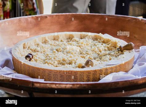 Cheese Parmigiano Reggiano Parmesan Italian Cheese Stock Photo Alamy