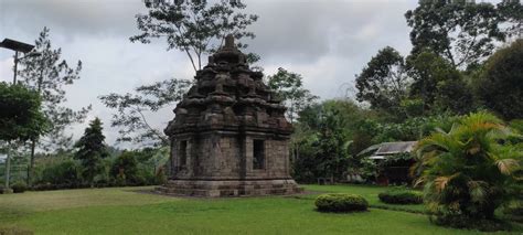 Candi Selogriyo Peninggalan Mataram Kuno Yang Mungil Dan Eksotis