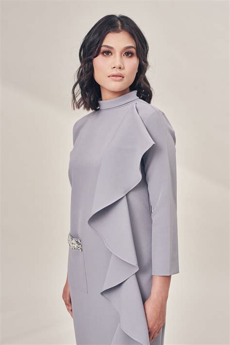 Isabella Dress In Silver Grey Temujanji