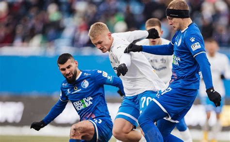 «Динамо» не удержало победу в матче с «Факелом»