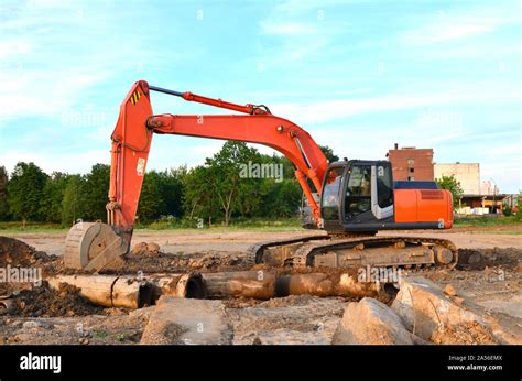 En Una Obra De Construcci N De La Excavadora Durante Las Obras De