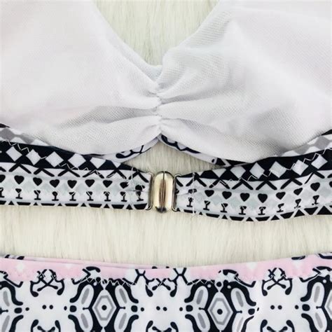 Bikini Maillot de bain imprimé femme belle et sexy Blanc Cdiscount Prêt à Porter