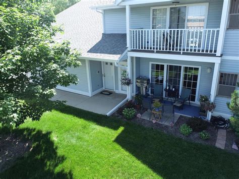 1765 White Pine Ct Unit B, Grafton, WI 53024 | MLS# 1883286 | Homes.com