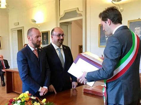 Unioni Civili Si Sposano Pi I Gay Che Le Lesbiche E C Entra Il Pregiudizio Corriere It
