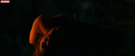 Radhika Apte Nude Pics Page