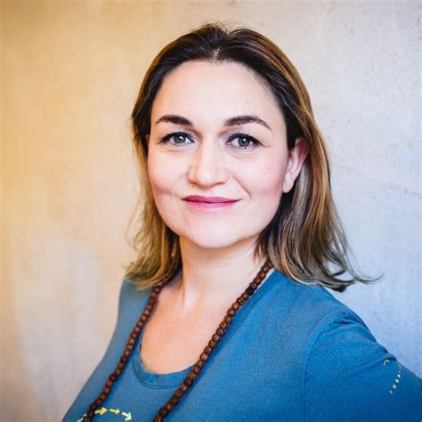 Liliya Stoyanova - Masseurin, Makeup Artist, Nachhilfelehrer - Liliya ...