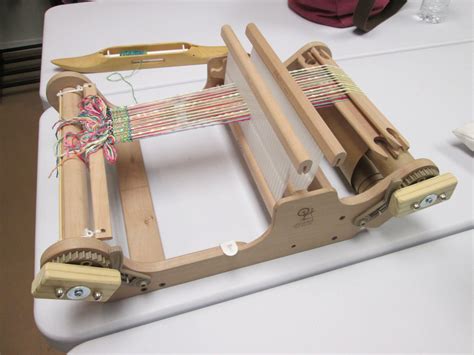 2 Heddle Weaving With Peggy