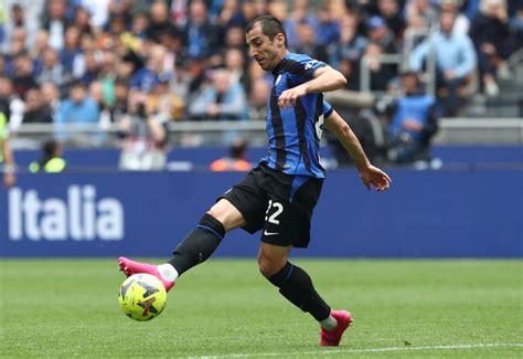 Inter Midfielder Henrikh Mkhitaryan Shares Japan Training Snapshots