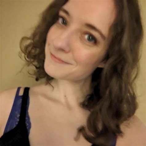 Sophiafoxlv S Profile Page 3 Porn Vids Pics More ManyVids