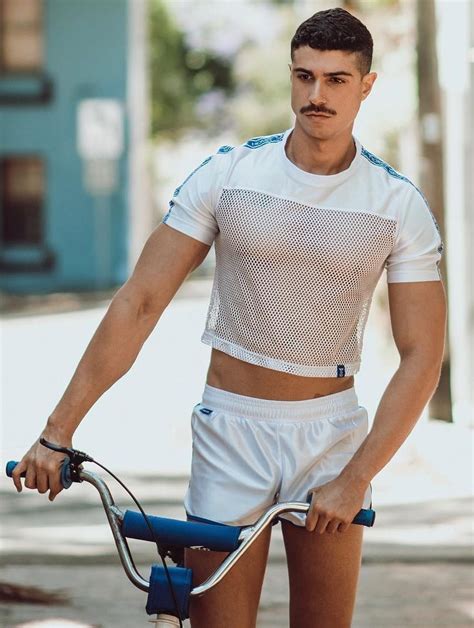 Show Me How ım Cool Stylelifemag Crop Top Men Mens Outfits Mens Crop Top