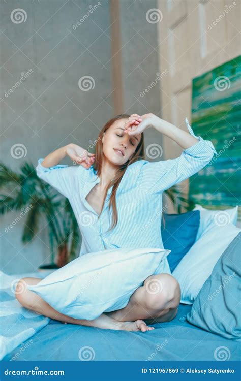 Beatiful Brunette Woman Stretching In Bed After Wake Up Stock Image Image Of Awake Happiness