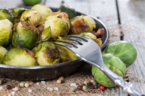 Receta De Coles De Bruselas Salteadas Con Ajo Y Cebolla