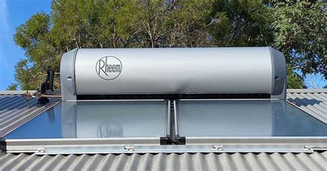 Solar Hot Water Or Heat Pump Water Heaters Which Should You Choose Rheem Australia Blog