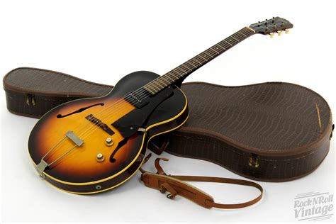 Rock N Roll Vintage Guitars Photo