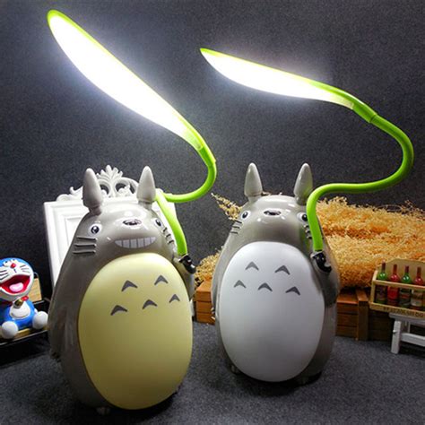 Totoro LED Night Light - White - Yellow - ApolloBox