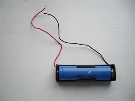 Зарядка для аккумуляторов 18650