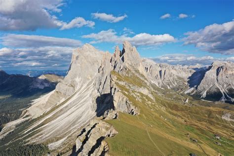 8 Romantic Things To Do In Dolomites For Couples Honeymoon