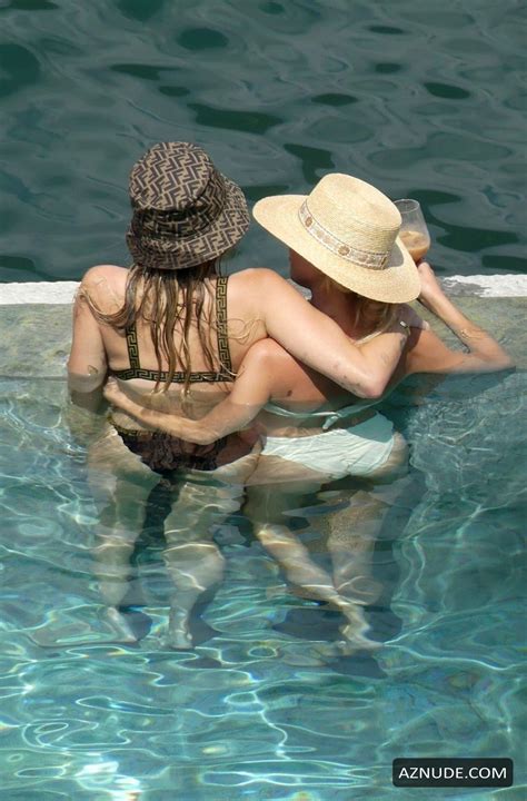 Miley Cyrus In A Bikini While Making Out With Kaitlynn Carter During Her Vacation In Lake Como