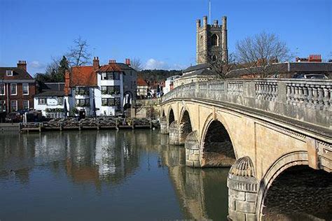 Henley-on-Thames, Oxfordshire travel guide and Henley information