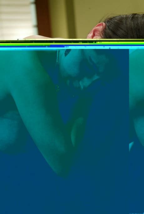 Busty Babe Haydee Gets A Thorough Fisting In A Lezdom Session With Kym Wilde Coedcherry