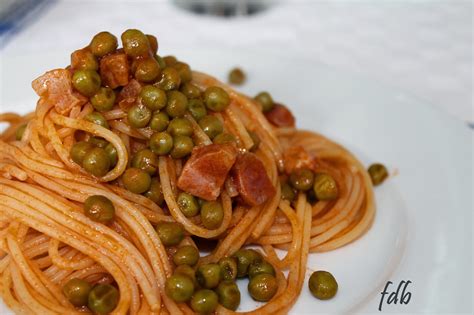 Spaghetti Con Piselli E Pancetta