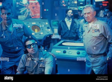 Lloyd Bridges Hot Shots 1991 Hi Res Stock Photography And Images Alamy