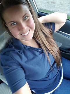 Mind Blowing Cleavage Gifs You Have To See It To Believe It