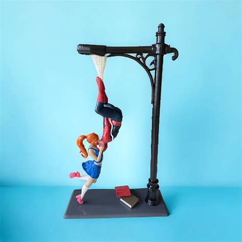 Spiderman & Mary Jane Kiss Upside Down, Diorama, Gamer Gift, Valentine's Day, 3D Print, 3D Model ...