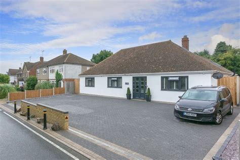 Hoo Marina Park Vicarage Lane Hoo Rochester Me3 Bungalows For Sale