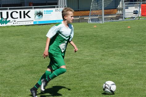 Fußball