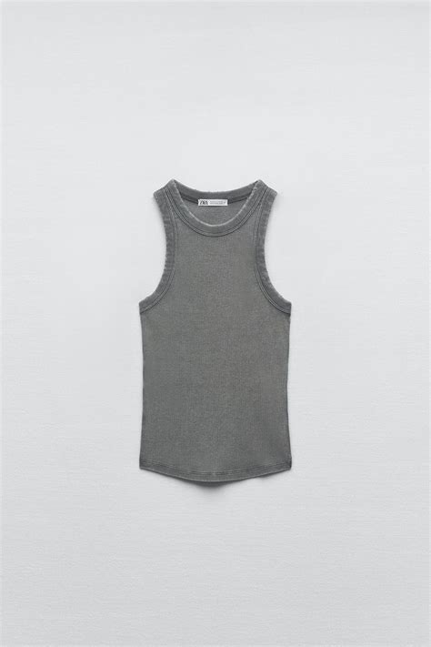 ФУТБОЛКА ИЗ ТКАНИ С ЭФФЕКТОМ ПОТЕРТОСТИ В РУБЧИК | Tops zara, Top, Roupas