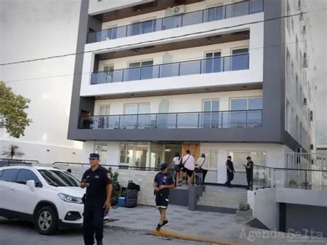 Una Beba De Dos A Os Cay Desde El Quinto Piso De Un Edificio Y