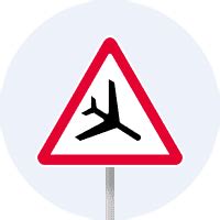 Знак 1.18. Низьколітаючі літаки | Дорожні знаки України