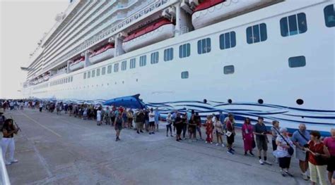 Llega Primer Crucero A Acapulco Tras Paso Del Cicl N Otis Total Sapiens