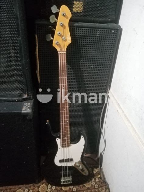 Bass Guitar In Ratnapura City Ikman