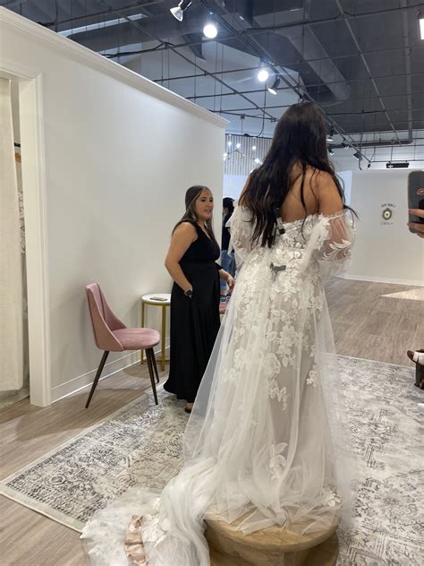 Grayce Bridal New Wedding Dress Save 25% - Stillwhite