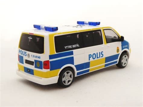 VW T5 Bus GP LR Polis "YTTRE BEFÄL" Polizei Schweden Befehlskraftwagen ...