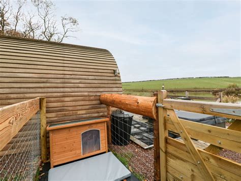 Pod Clifton Upon Teme Worcestershire England Hot Tub Getaways