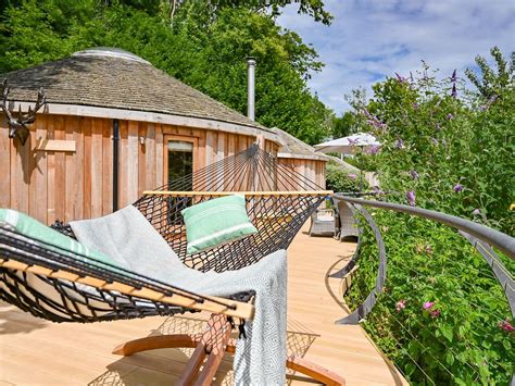 quirky places  stay    kind experiences country hotel breaks