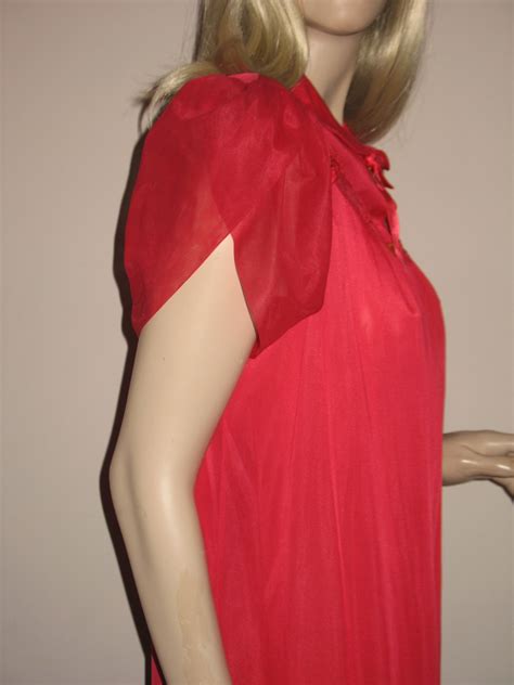 1960s Vintage Lingerie JC Penneys Gaymode Peignoir
