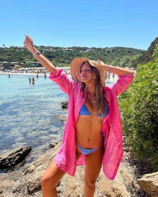 Alice De Bortoli Nude Porn Pictures Xxx Photos Sex Images Pictoa