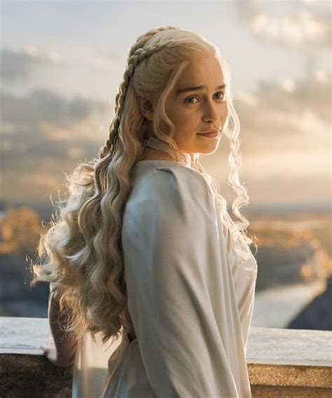 Emilia Clarke Says She S Pressured To Do Nude Scenes After Game Of Thrones